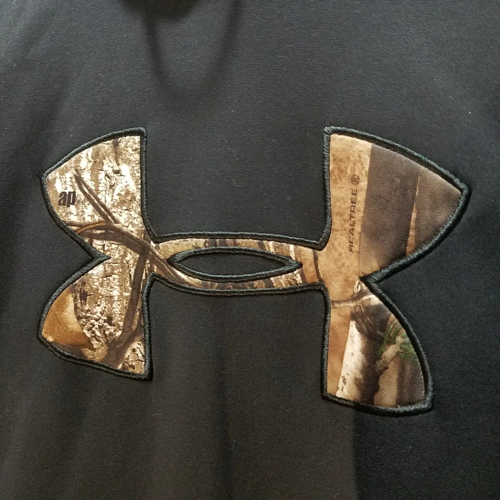 Under Armour Men's Medium Black Hoodie Realtree Camo Hunting M Loose Sweatshirt - Picture 3 of 10